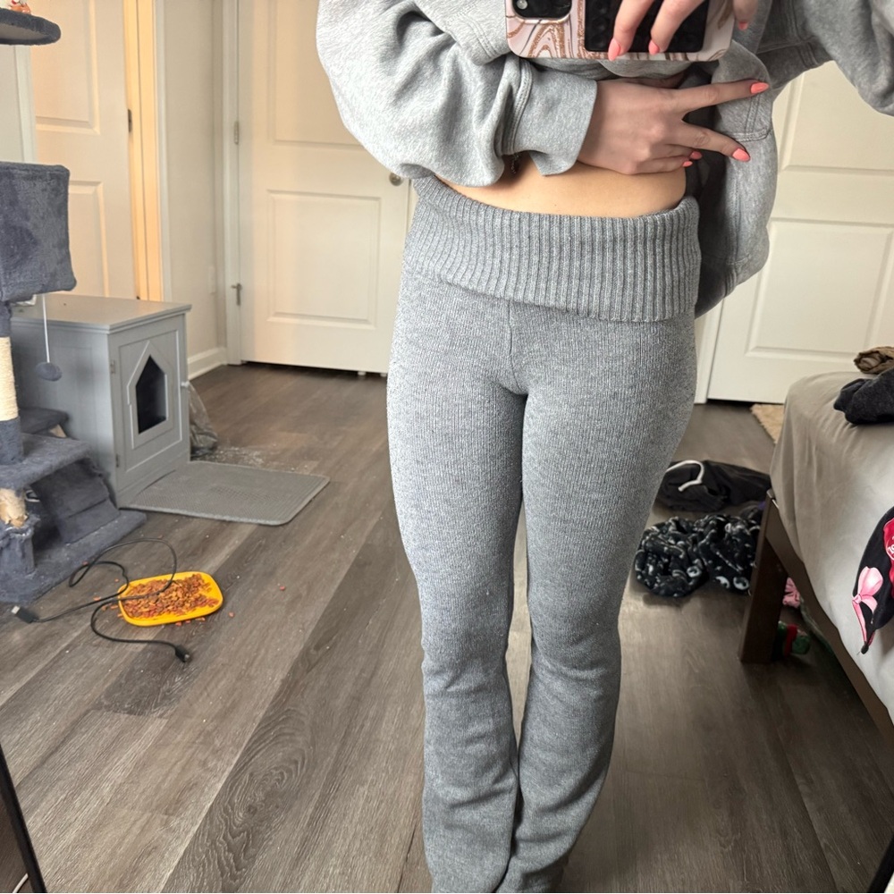 Aeropostale Heather Gray Knitwear